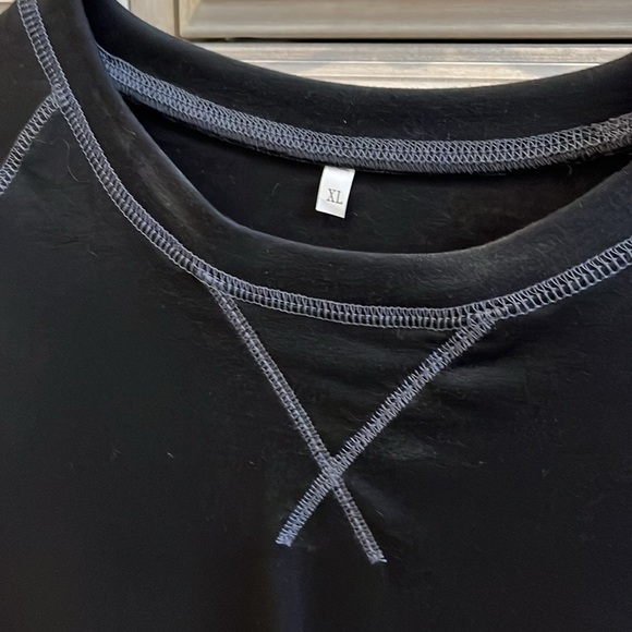 Women’s top. Unknown brand. Bought on Amazon. - Picture 2 of 2